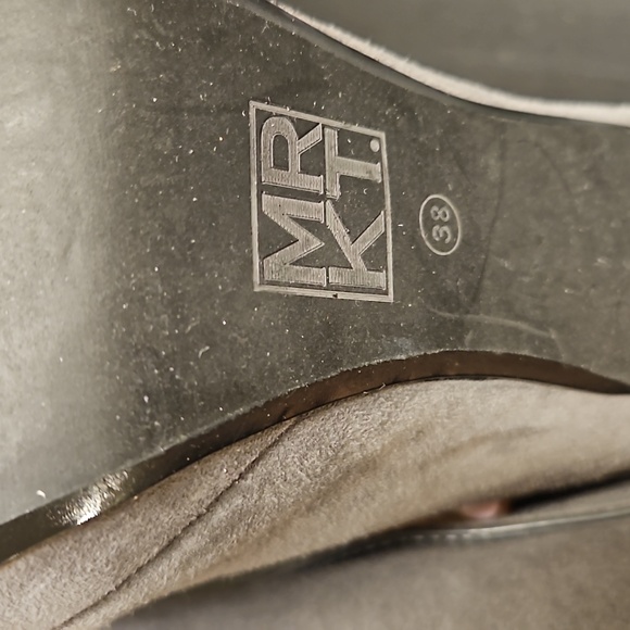 MRKT brand grey suede booties - Picture 7 of 7